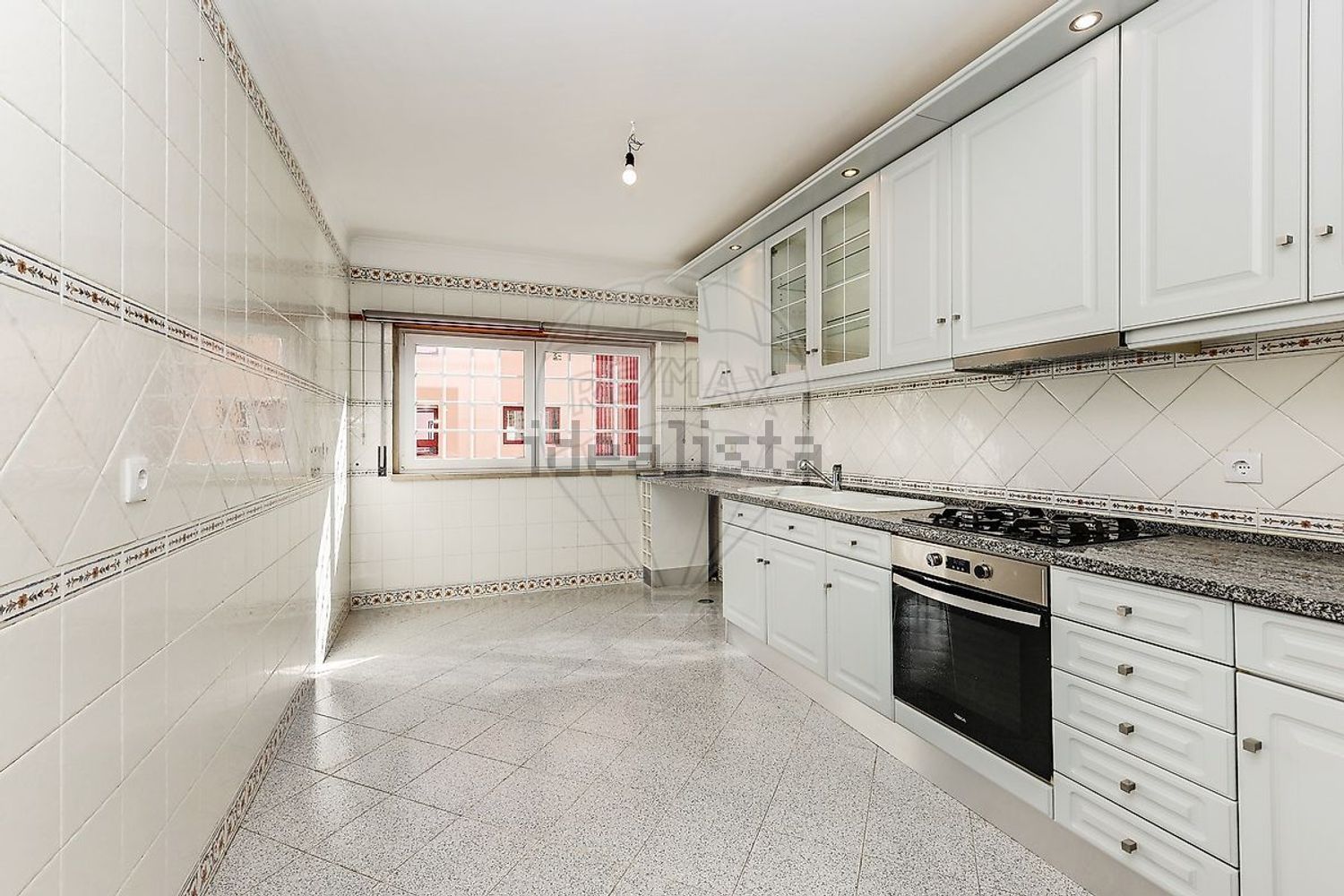 出租公寓 t3在Rua José dos Santos Mateus - 厨房