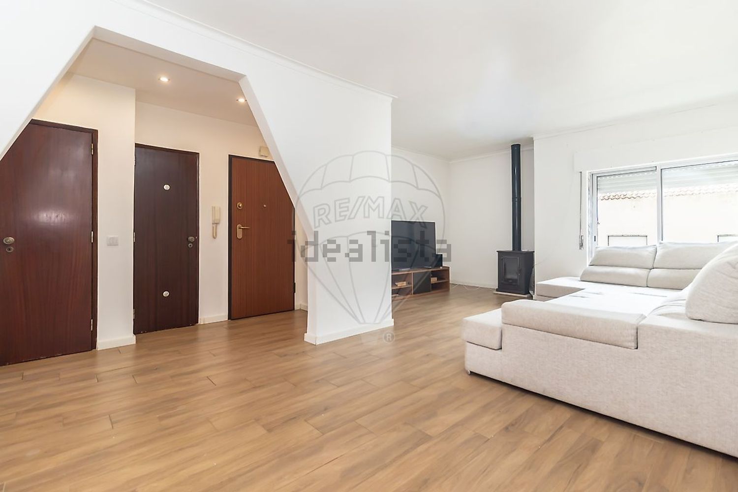 公寓 t3出售在Avenida Humberto Delgado - 客厅