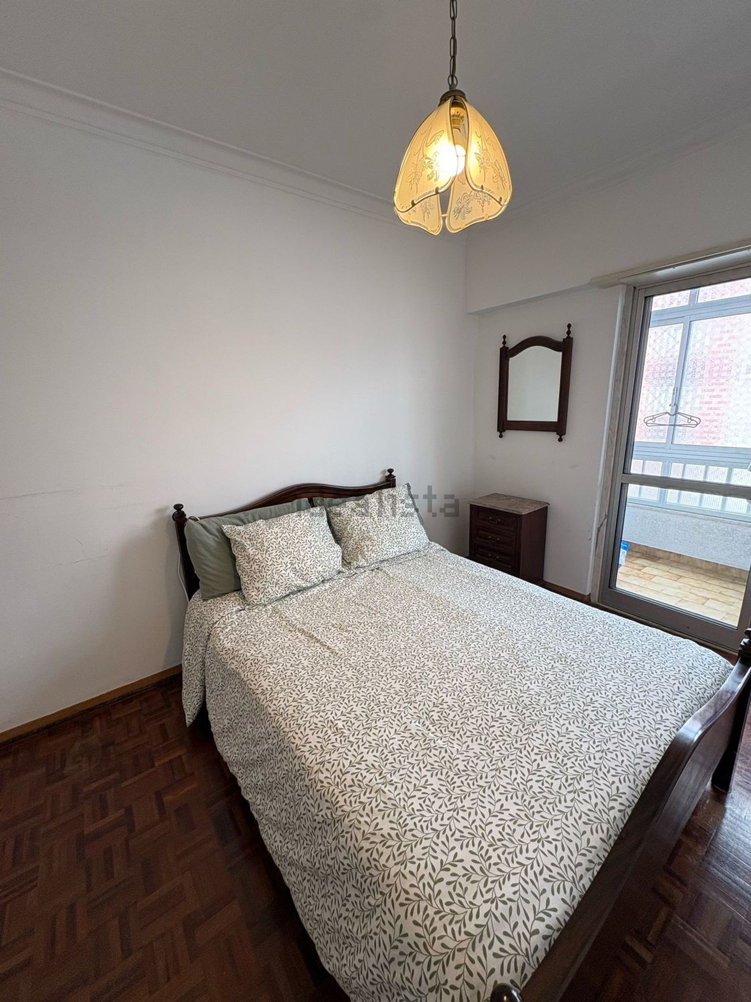 出租房间在Rua Miguel Torga, 181 - 卧室