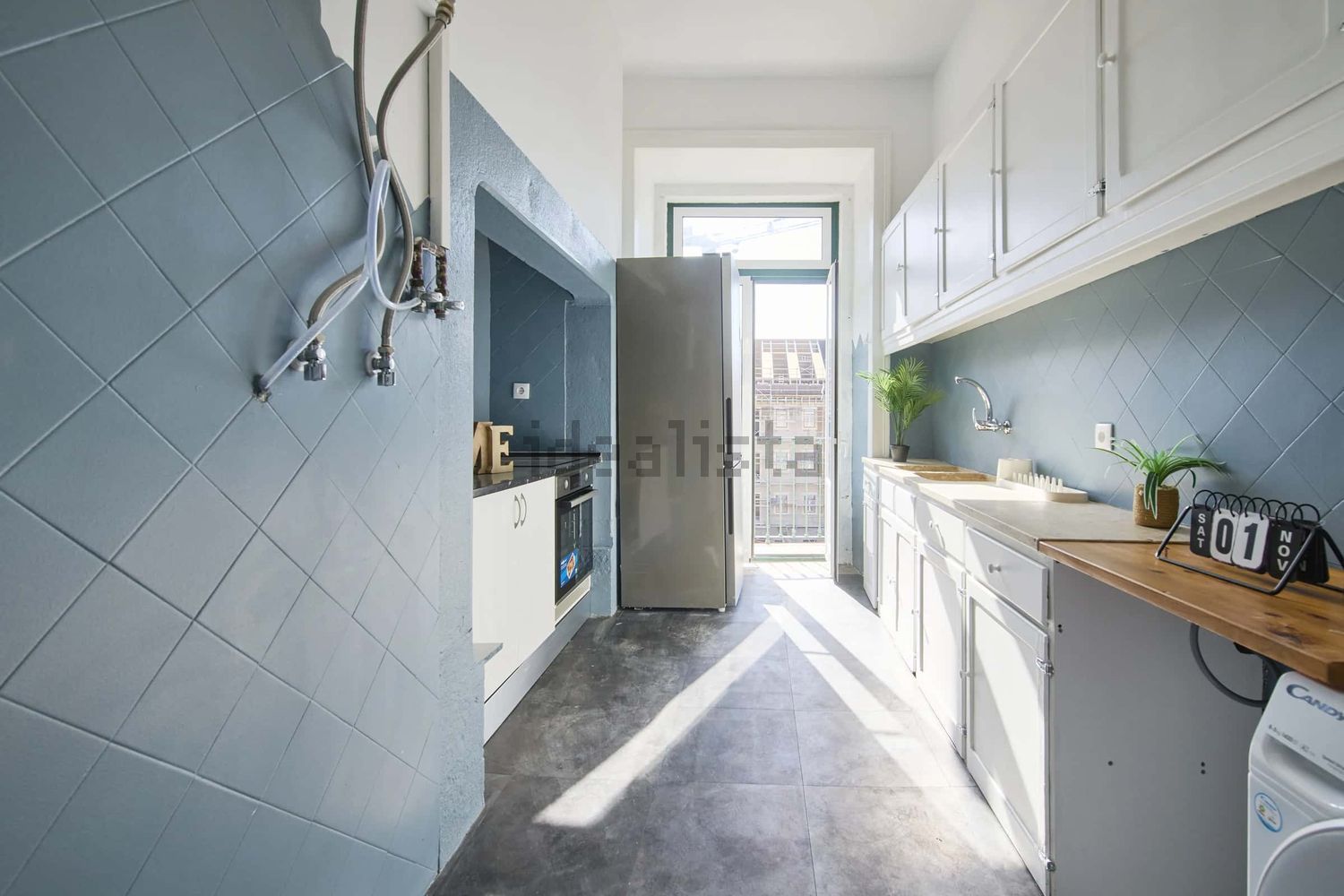 出租房间在Largo Vitorino Damásio, 2 - 厨房