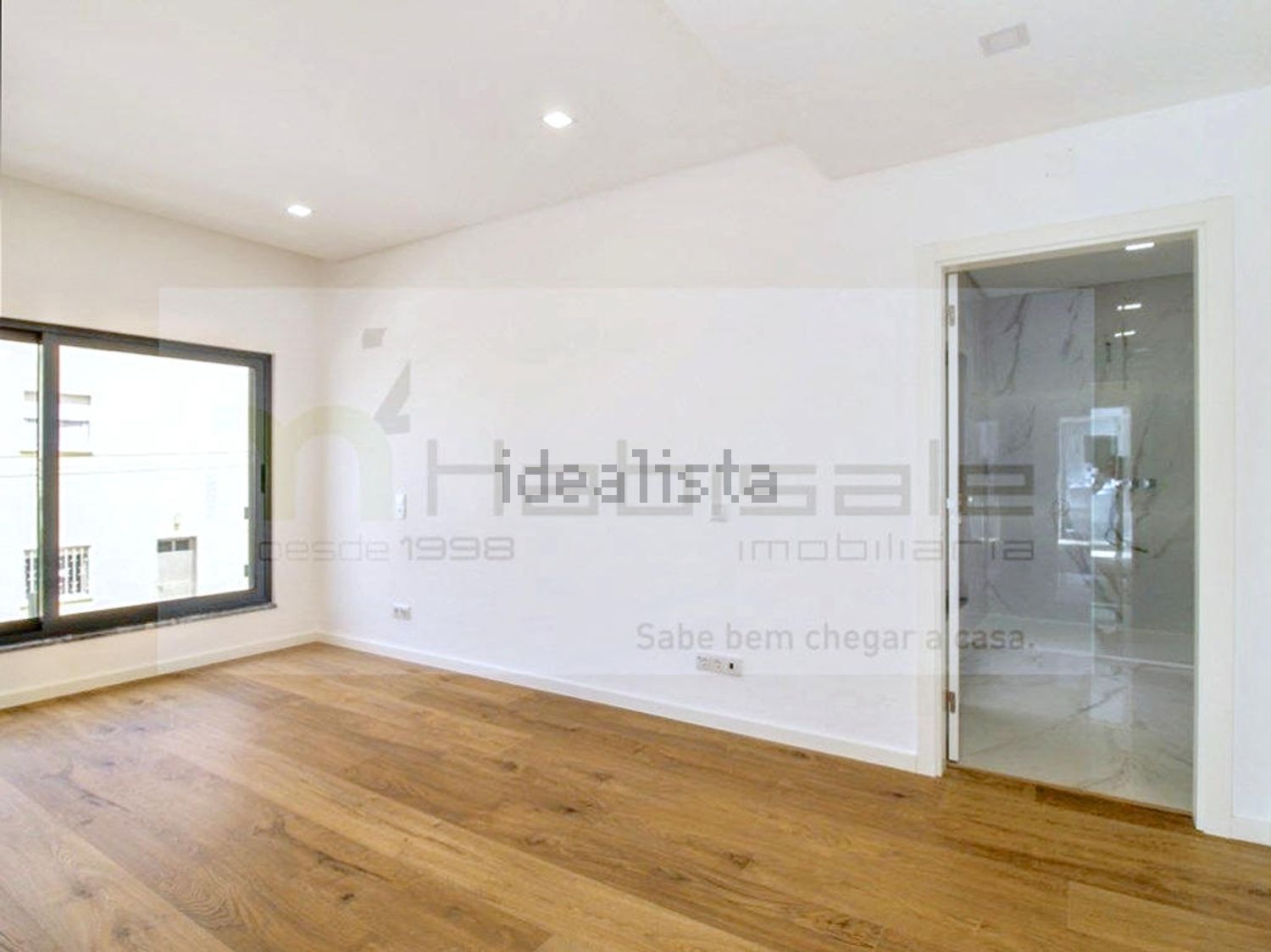 小楼房或独栋别墅出售在Rua Marechal Craveiro Lopes, 43 - 居住