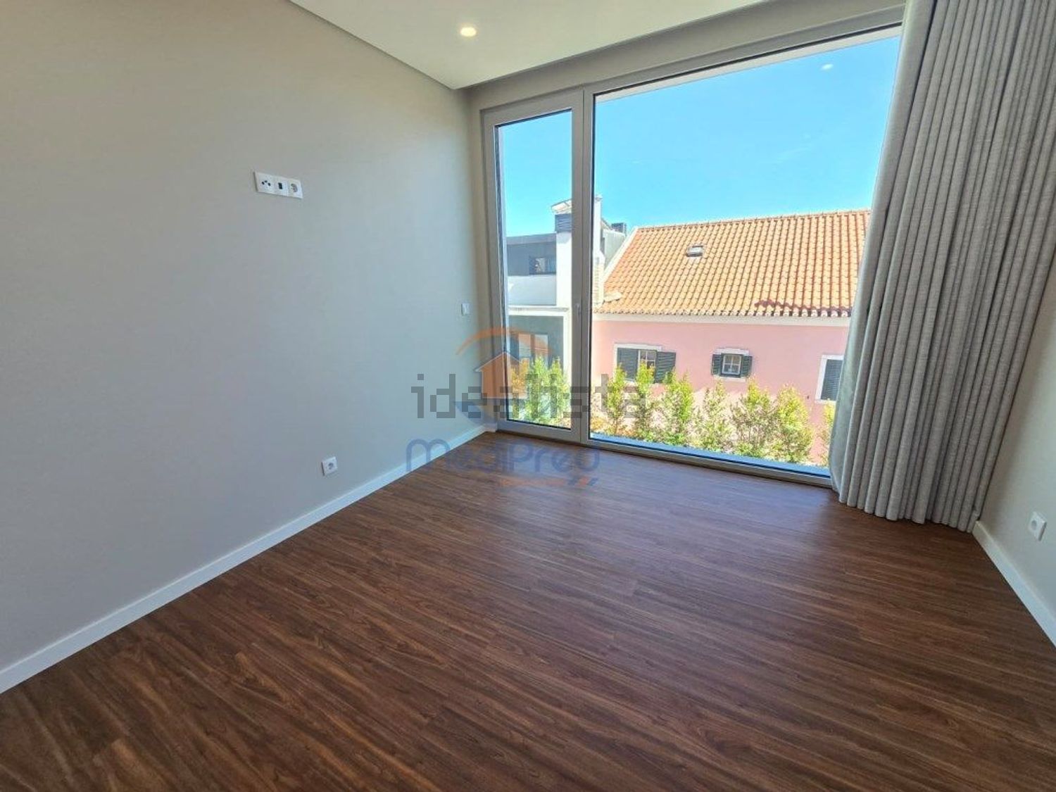 小楼房或独栋别墅出售在Pontinha e Famões - 卧室