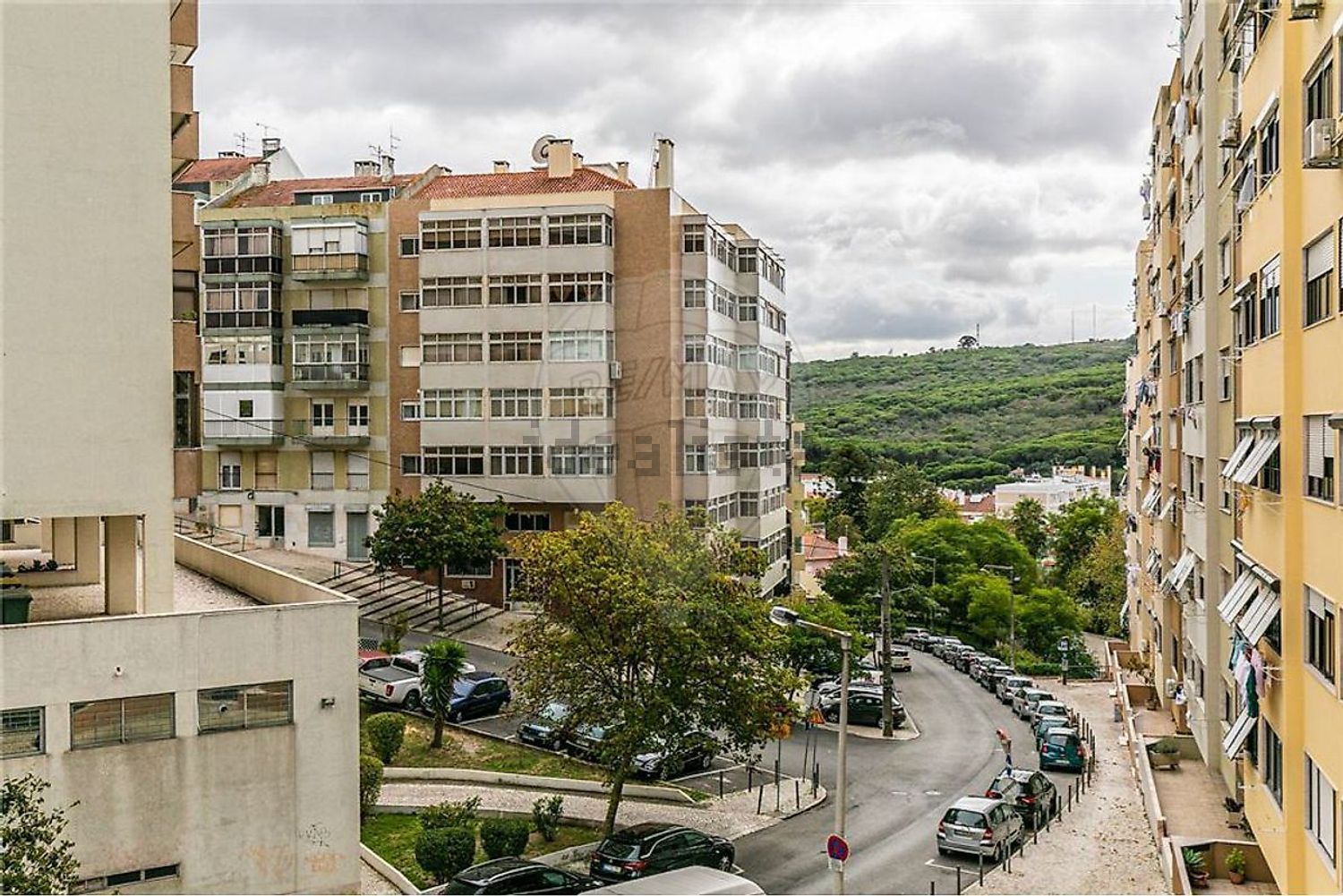 出租公寓 t4在Rua Major Neutel de Abreu - 视线