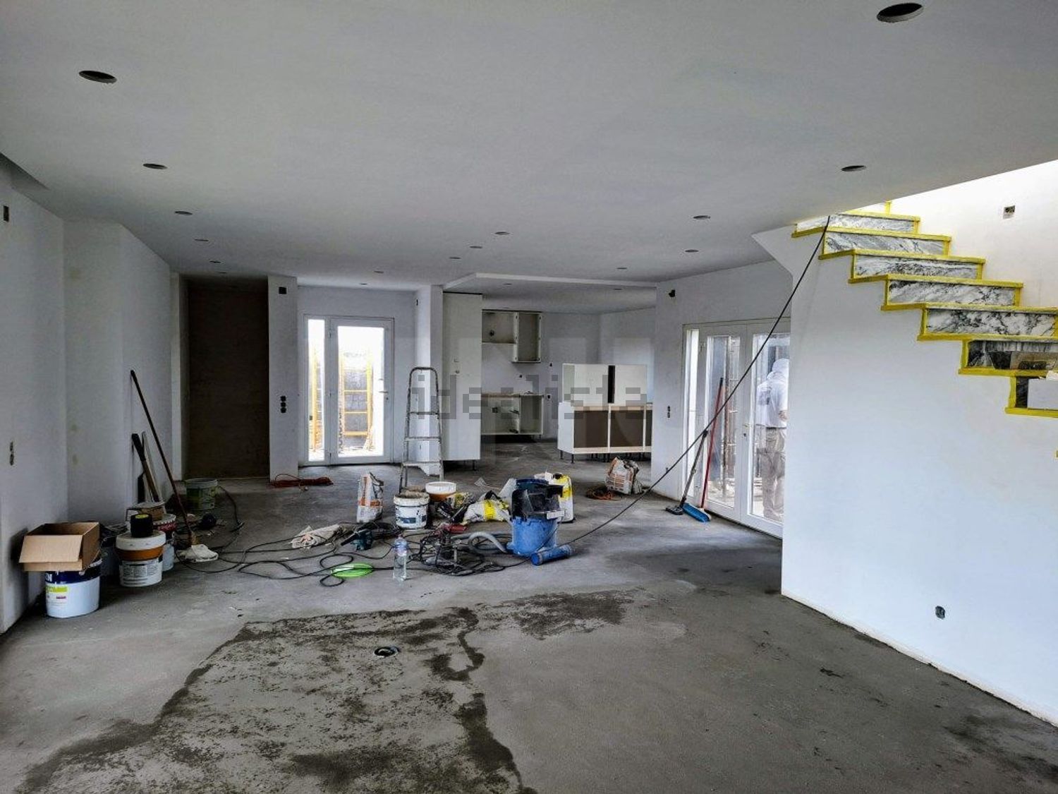 小楼房或独栋别墅出售在Rua da Estrada Militar - 照片