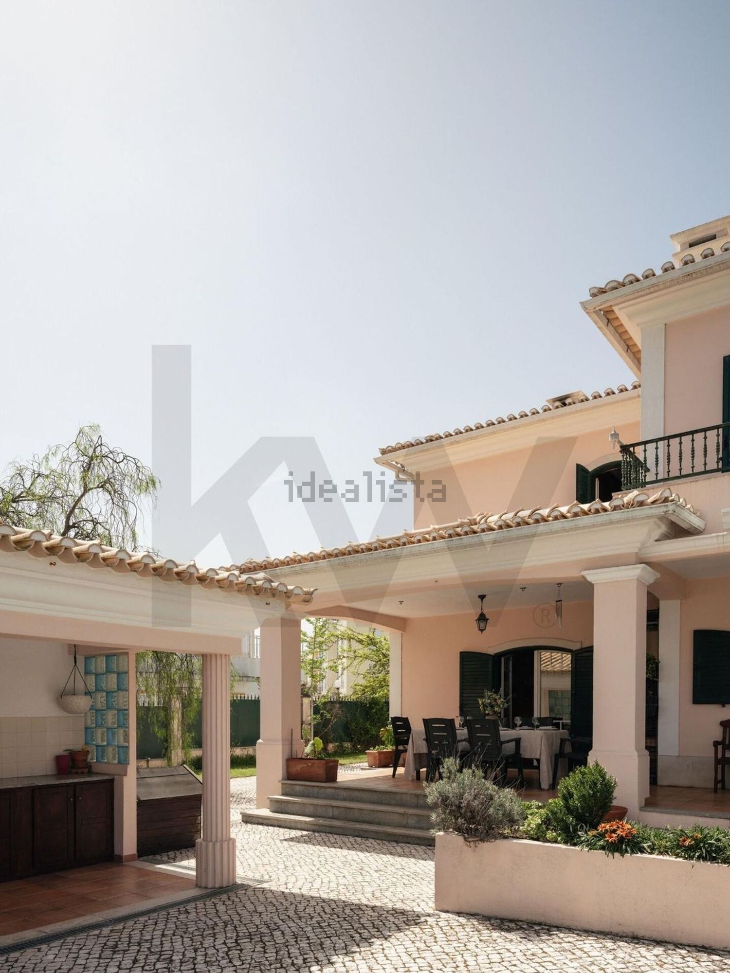 小楼房或别墅出售在Rua Natália Correia - 外立面