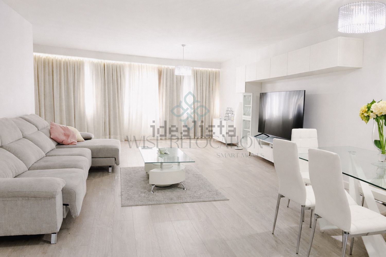 出租公寓 t4在Avenida Diogo Cão - 客厅