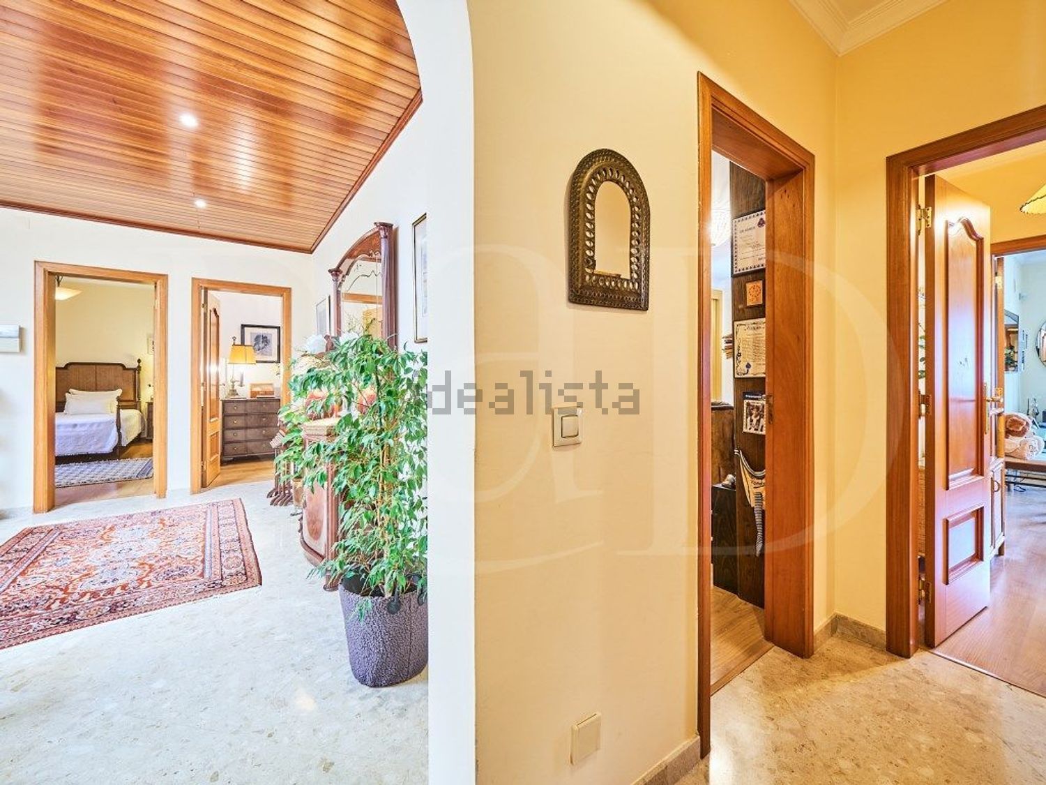 小楼房或独栋别墅出售在Rua Bartolomeu Perestelo, 189 - 过道