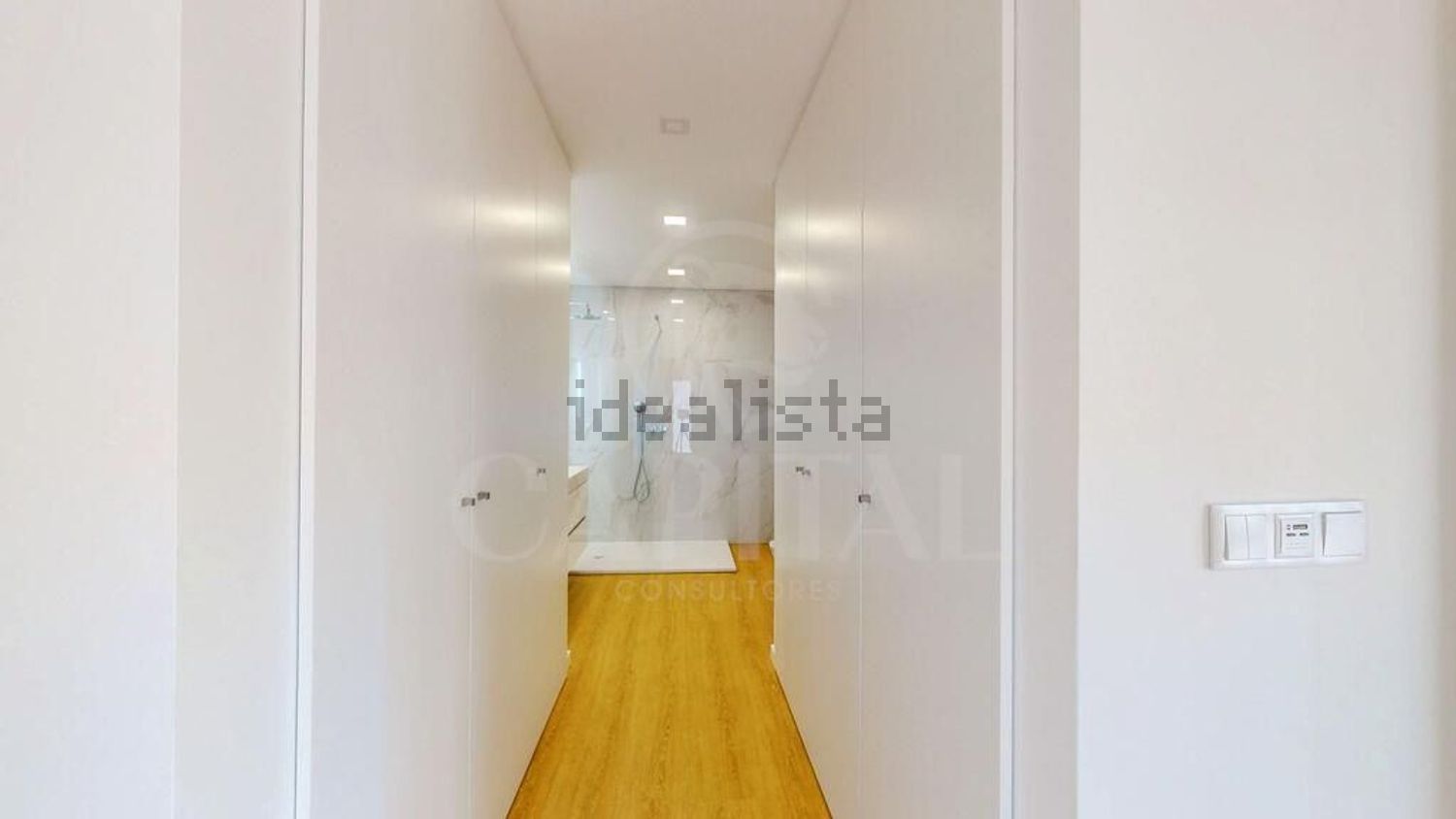 小楼房或独栋别墅出售在Rua da Calheta - 过道