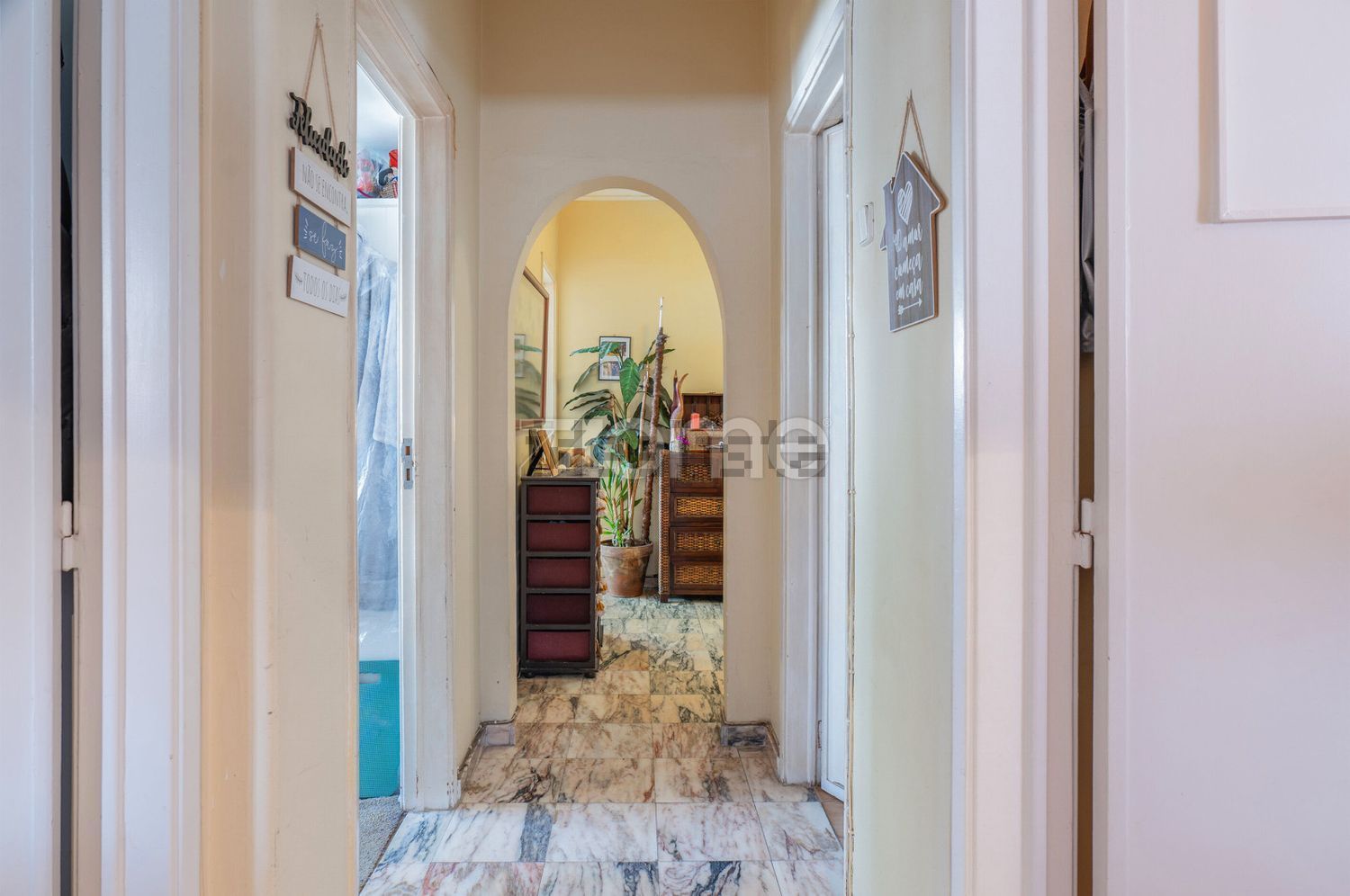 公寓 t4出售在Reboleira - 过道