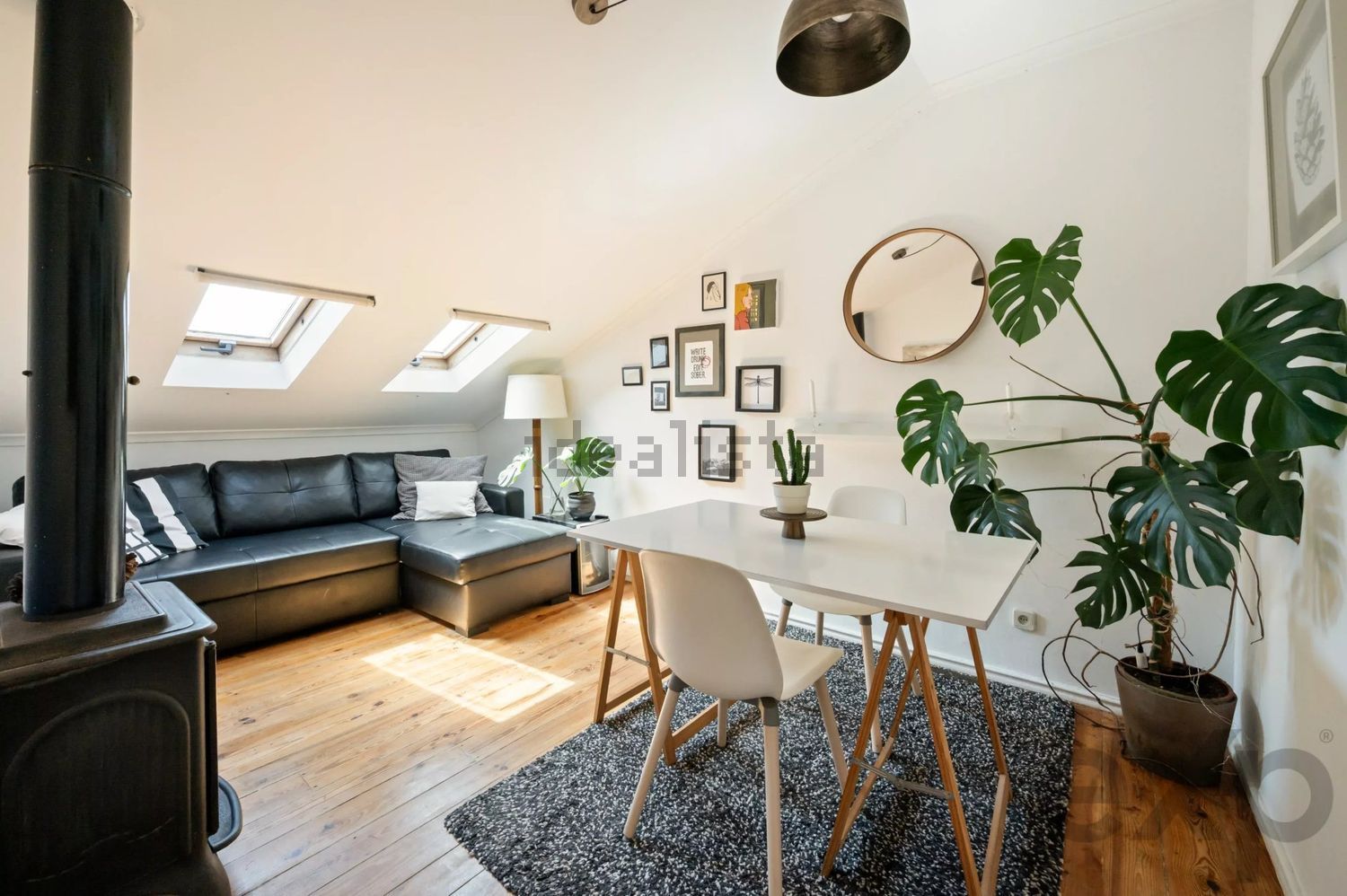 公寓 t1出售在Rua da Senhora do Monte - 客厅