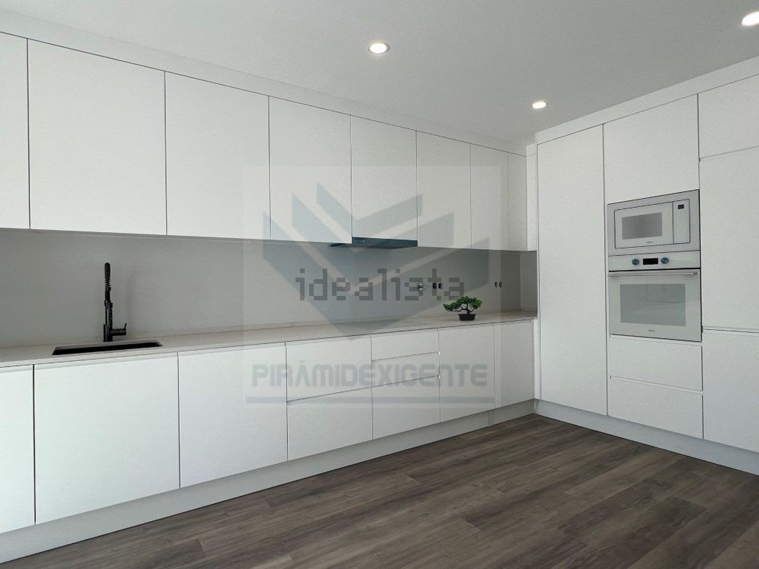 小楼房或独栋别墅出售在Moita - 厨房