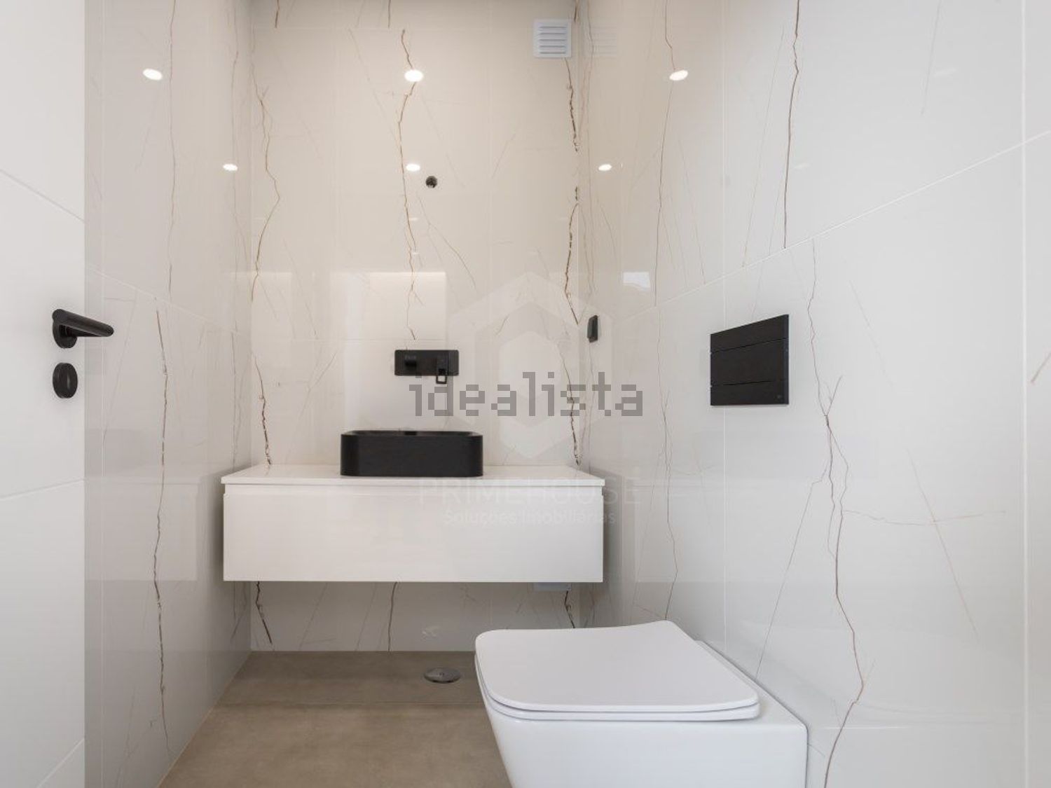 小楼房或独栋别墅出售在Rua da Vinha, 3 a - 卫生间