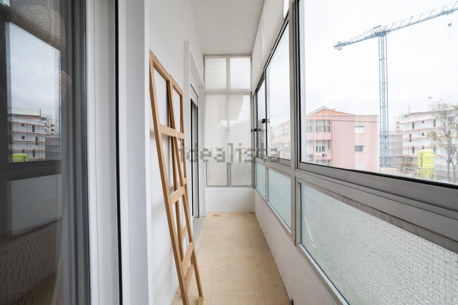 出租公寓 t2在Praceta Doutor Alberto de Araújo, 15 - 过道