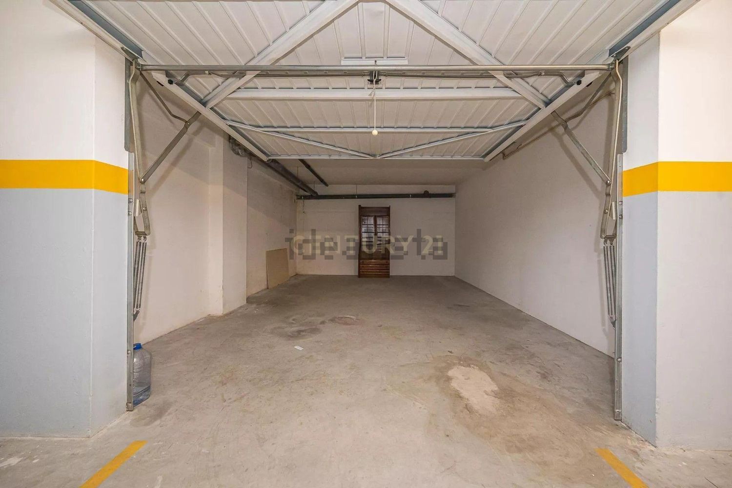 公寓 t4出售在Avenida Natália Correia - 停车位