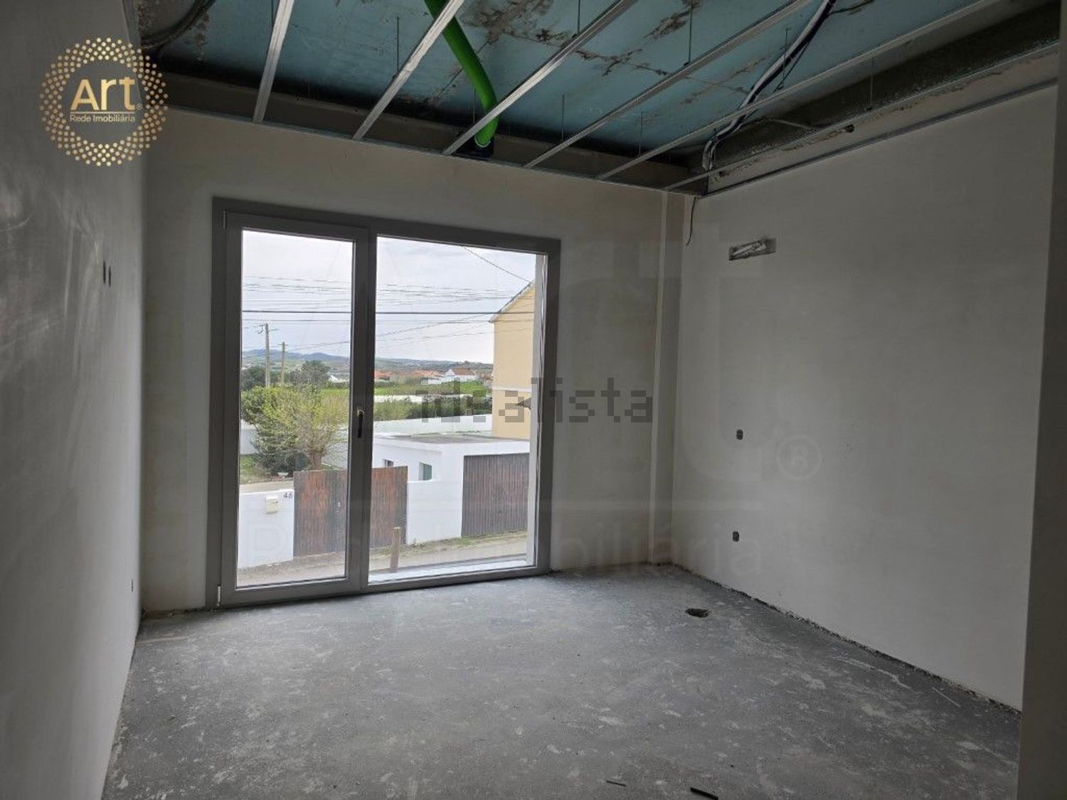 小楼房或独栋别墅出售在Avenida Principal - 卧室