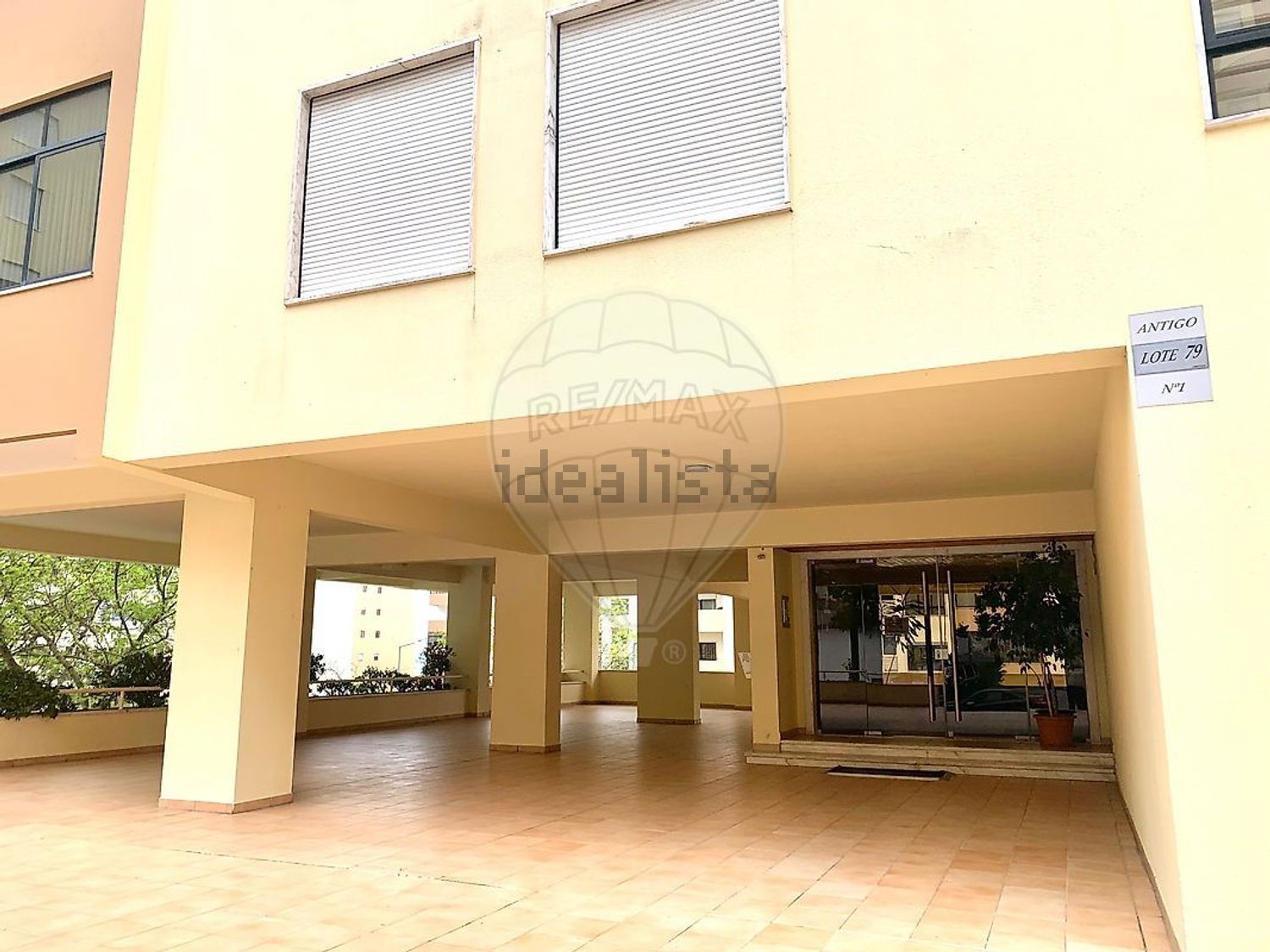 公寓 t2出售在Praceta Bernardo da Costa Macedo - 外立面