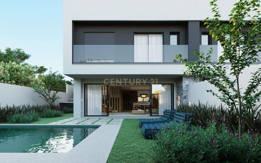 小楼房或独栋别墅出售在Rua Capitão Salgueiro Maia