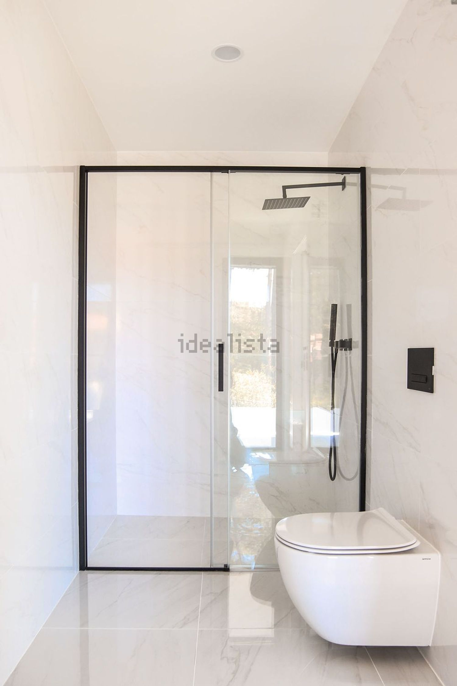 小楼房或独栋别墅出售在Avenida Pinhal do Arneiro - 卫生间