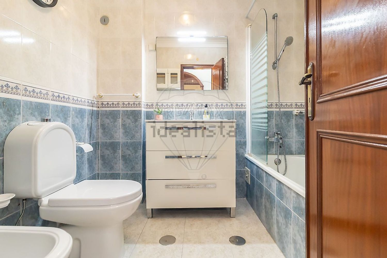 出租公寓 t2在Rua Hugo Casaes - 卫生间