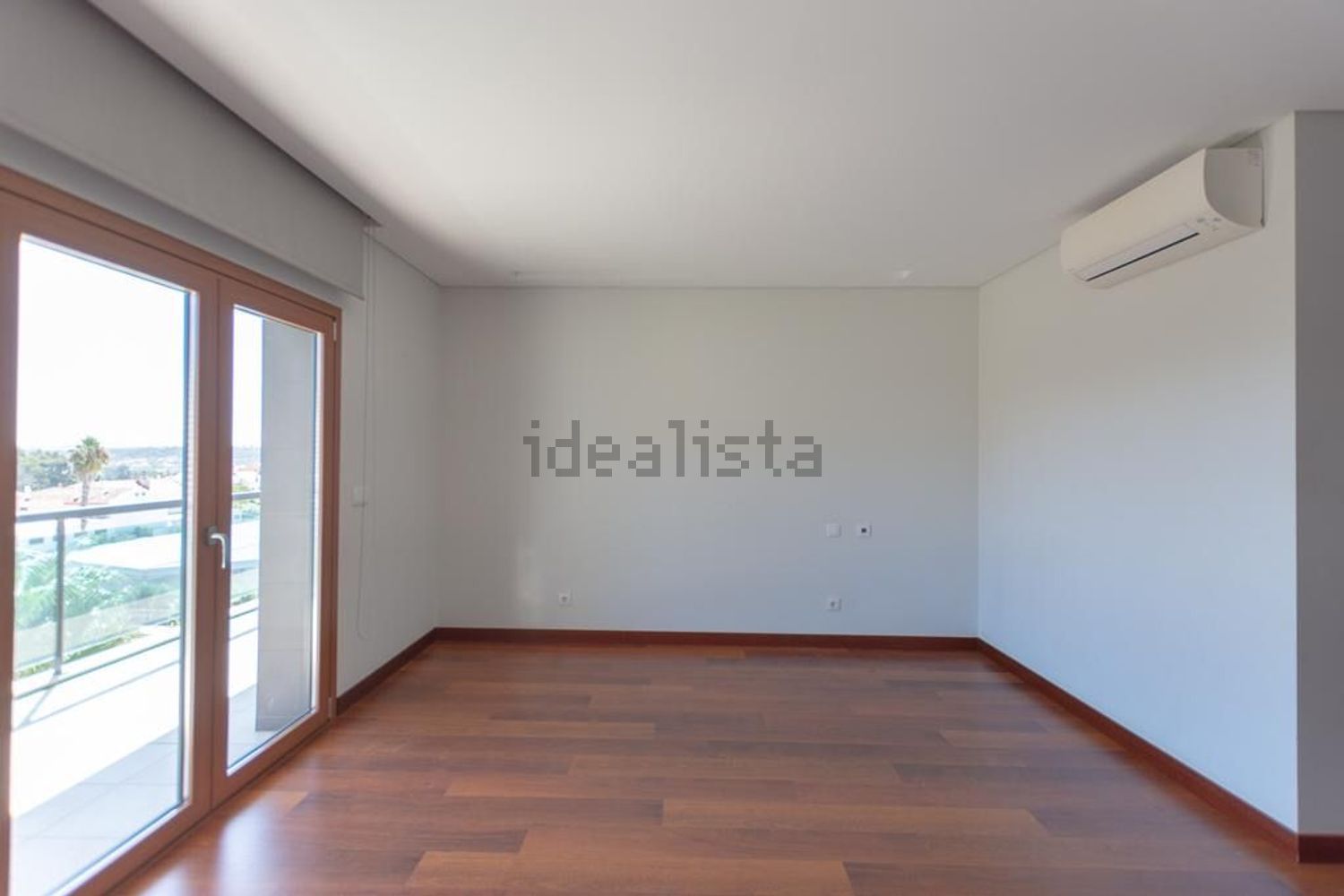 出租公寓 t4在Rua Marechal Gomes da Costa, 3 - 居住