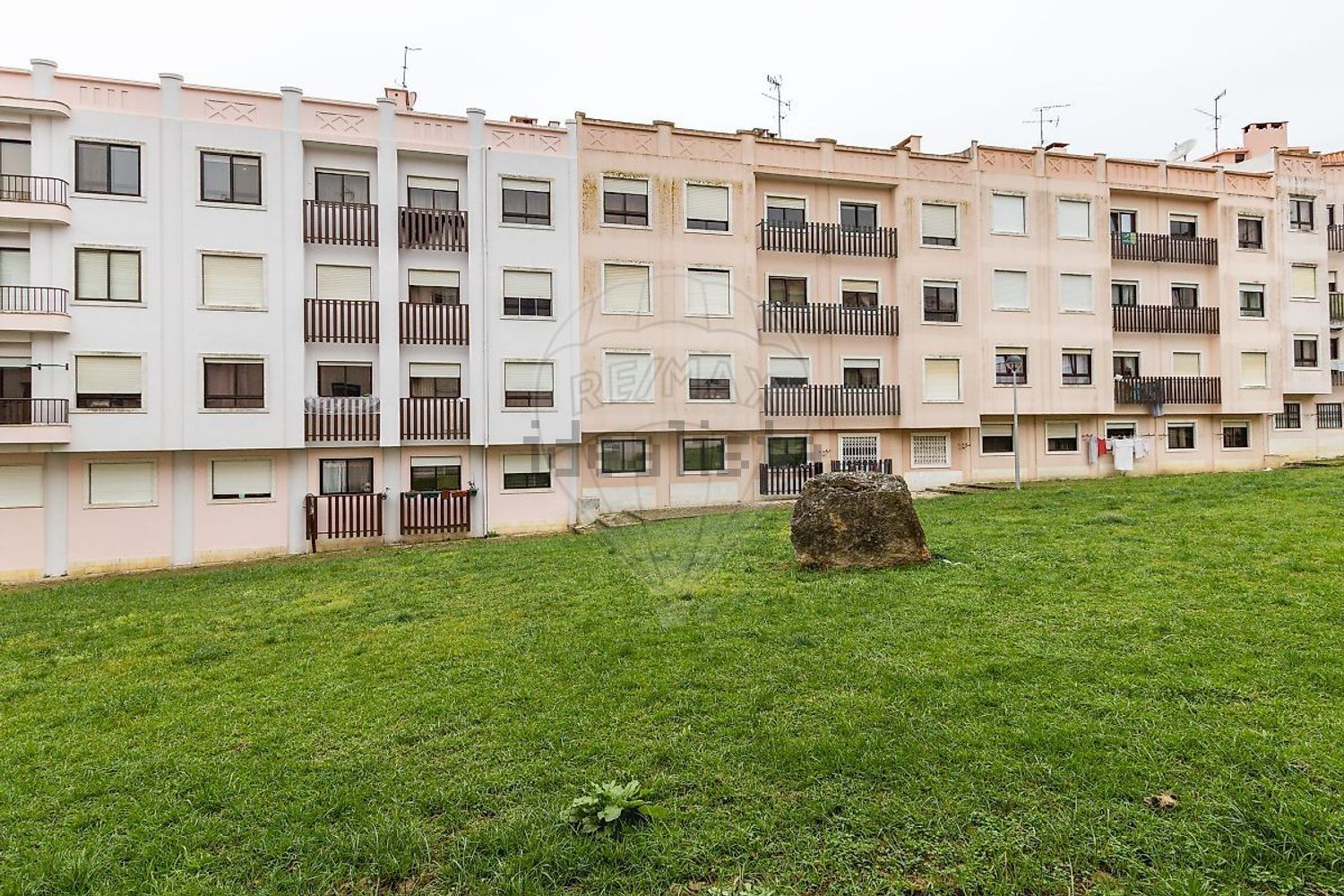 公寓 t2出售在Rua dos Lírios - 视线