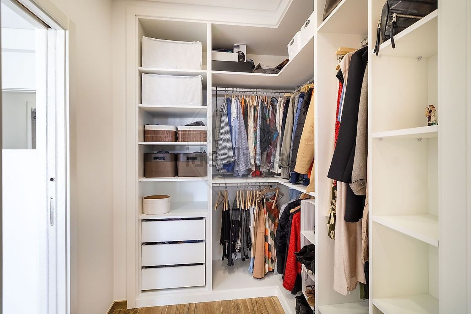 出租小楼房或独栋别墅在Rua 12 - 试衣间