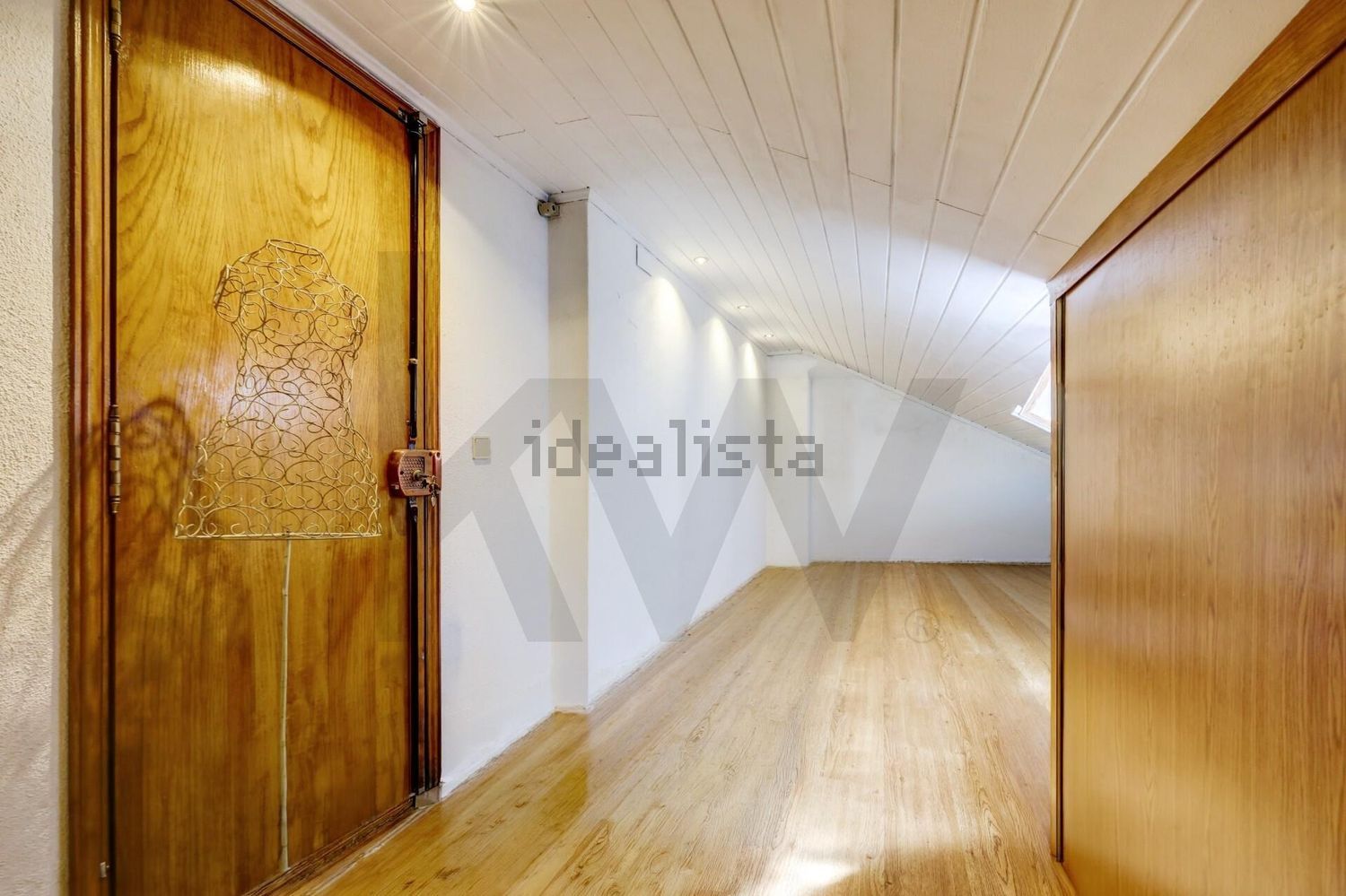 复式公寓出售在Rua Salgueiro Maia s/n - 过道