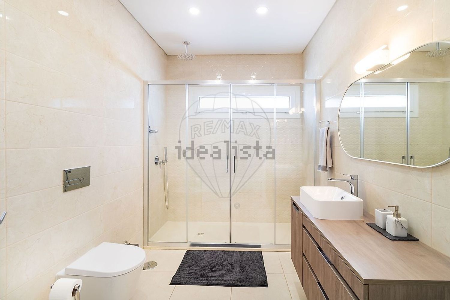 出租小楼房或独栋别墅在Rua 12 - 卫生间