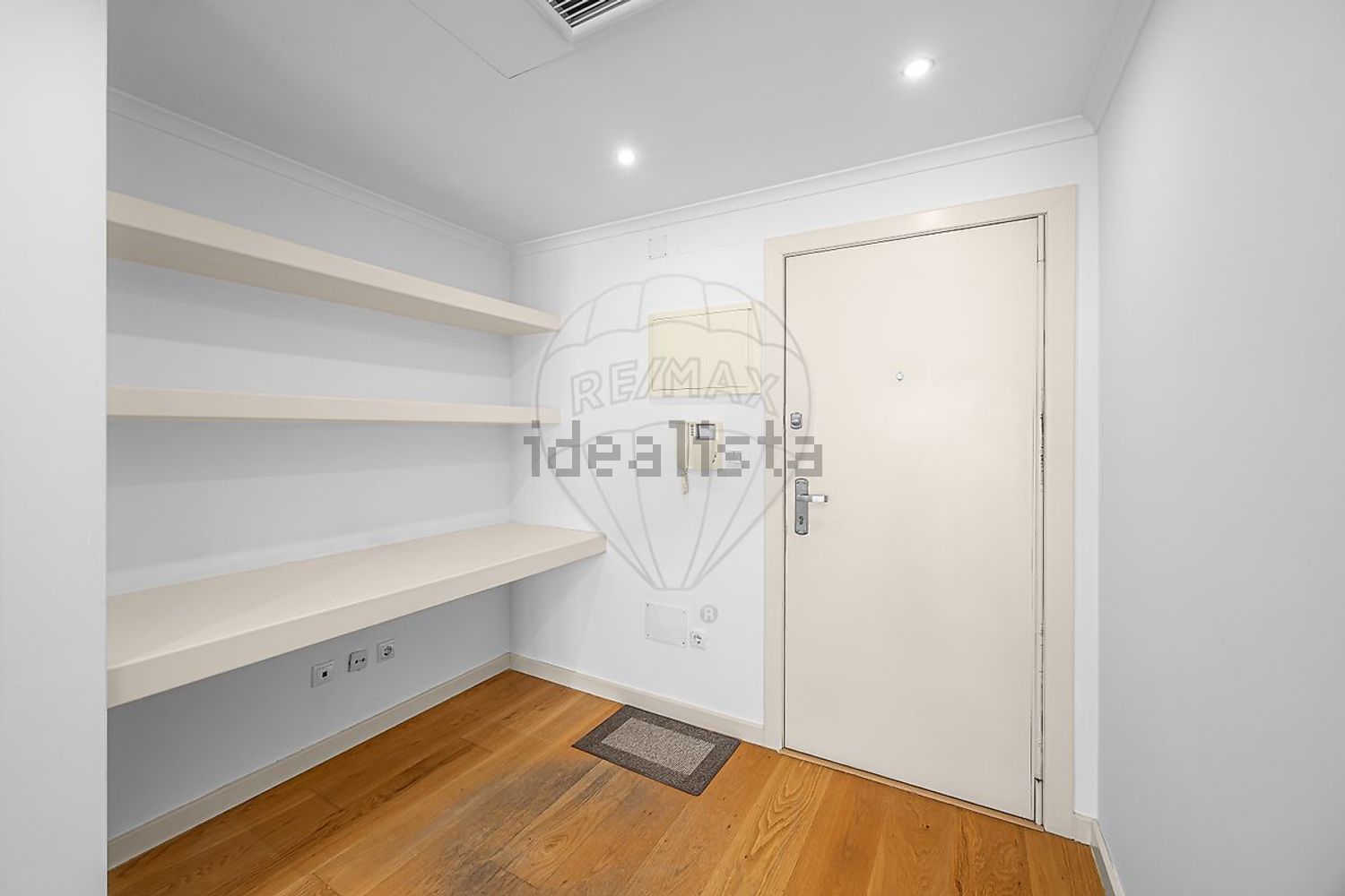 公寓 t1出售在Alameda dos Oceanos, 31 h - 试衣间