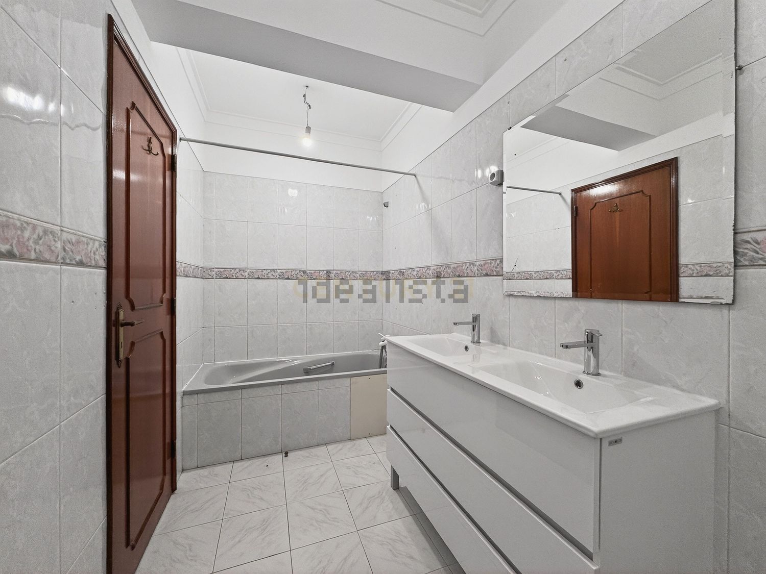 出租公寓 t3在Rua Rodrigues Lapa, 14 - 卫生间