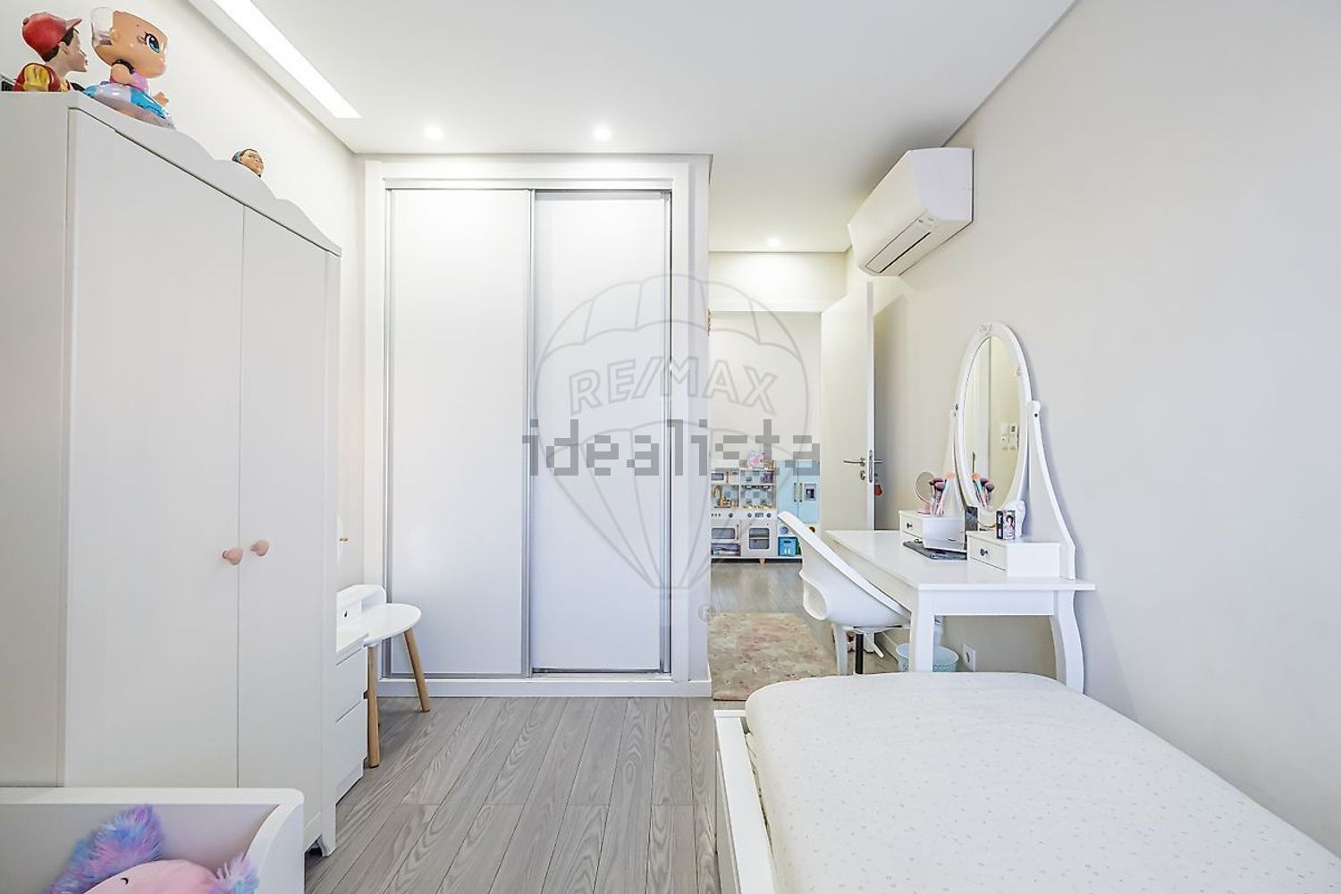 公寓 t3出售在Rua 25 de Abril de 1974 - 卧室