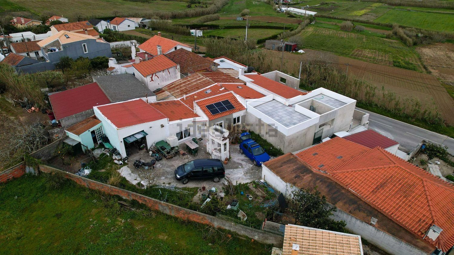 小楼房或独栋别墅出售在Rua do Casaleiro - 周边