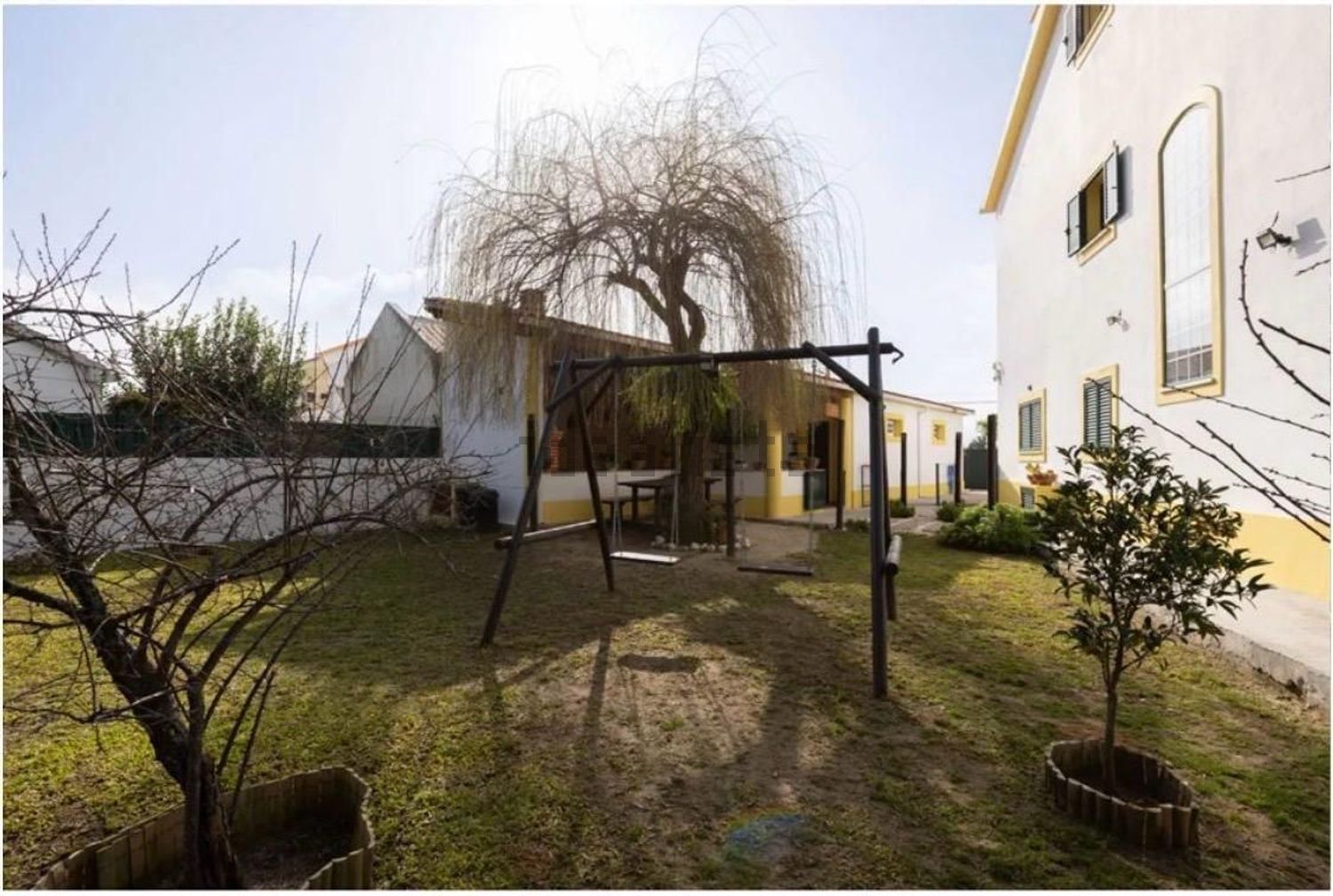 小楼房或独栋别墅出售在Lagoinha - Vale de Touros - 花园