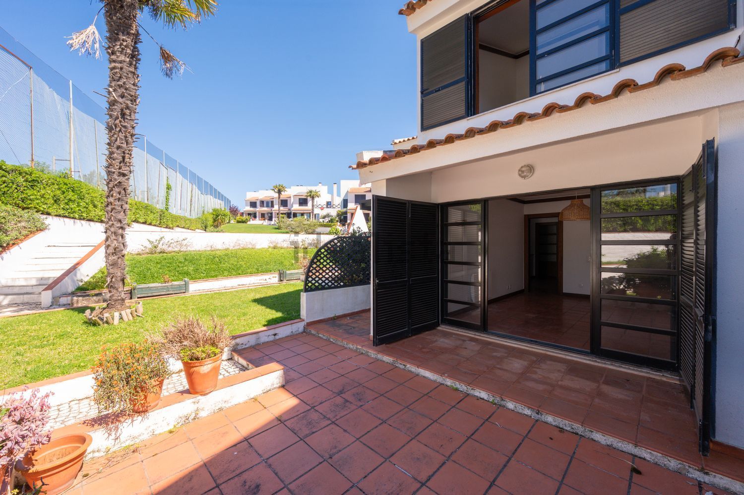 出租双拼别墅在Rua Ribatejo, 42 - 阳台