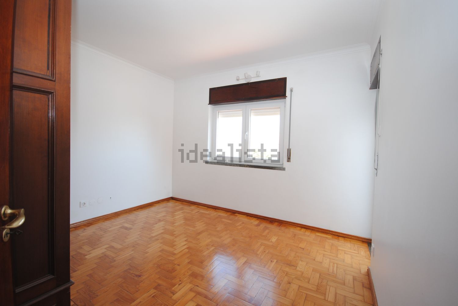 出租小楼房在Rua Dom Luís de Ataíde - 居住