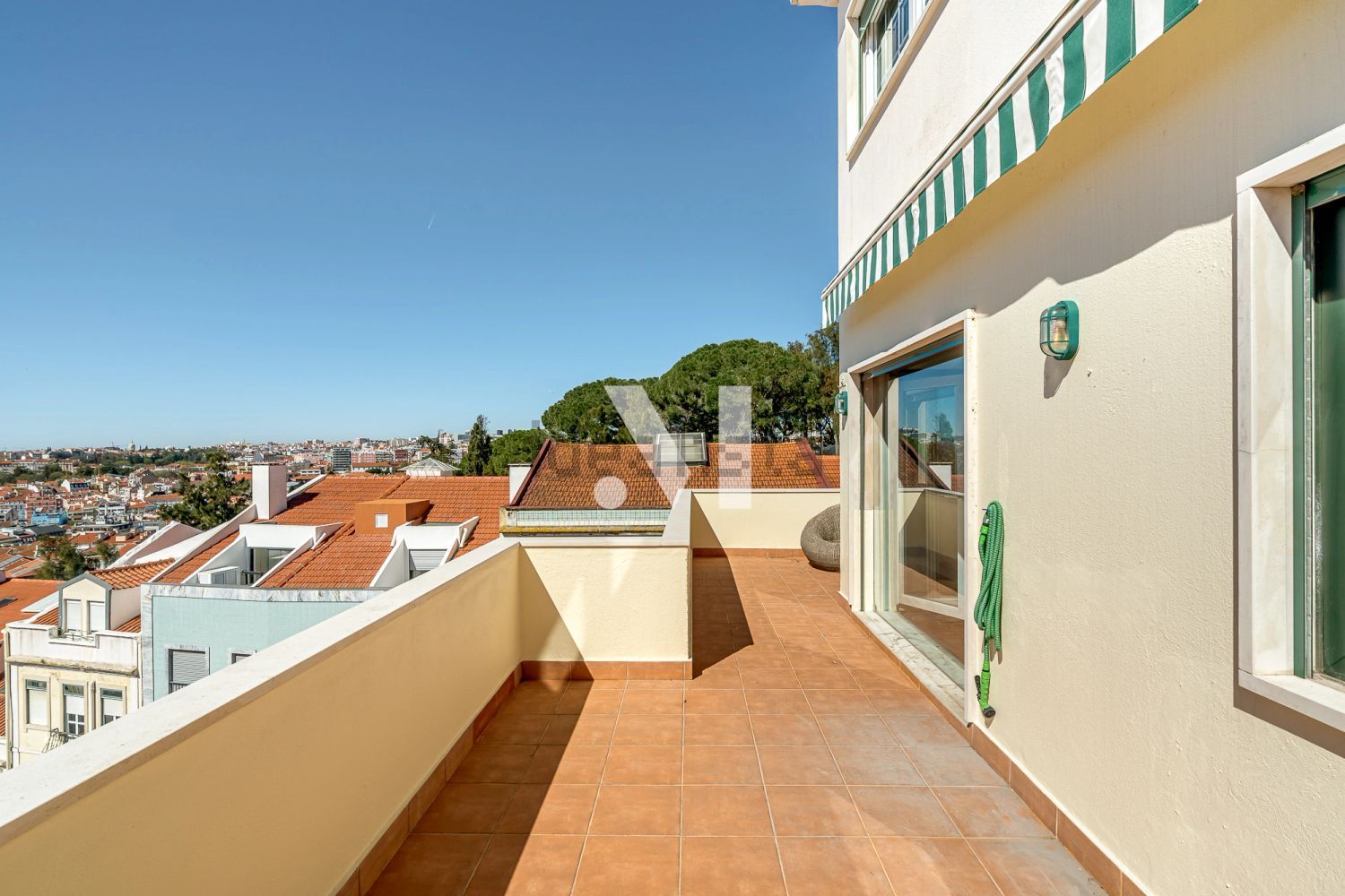 出租公寓 t4在Rua da Penha de França s/n - 阳台