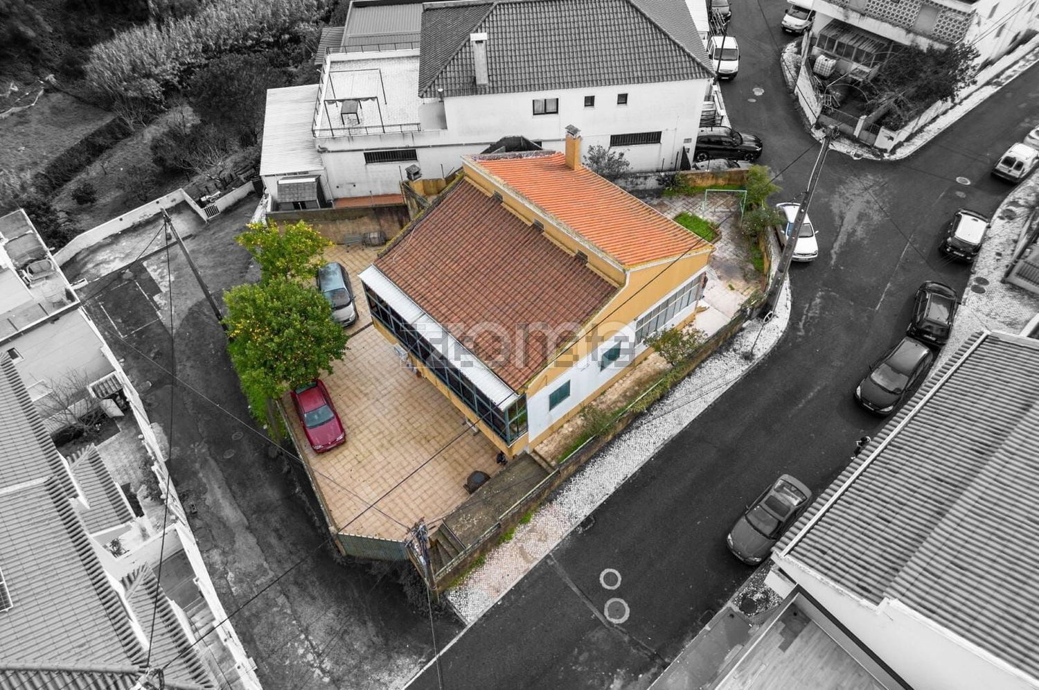 小楼房或独栋别墅出售在Rua Faustino Freitas, 31 - 视线