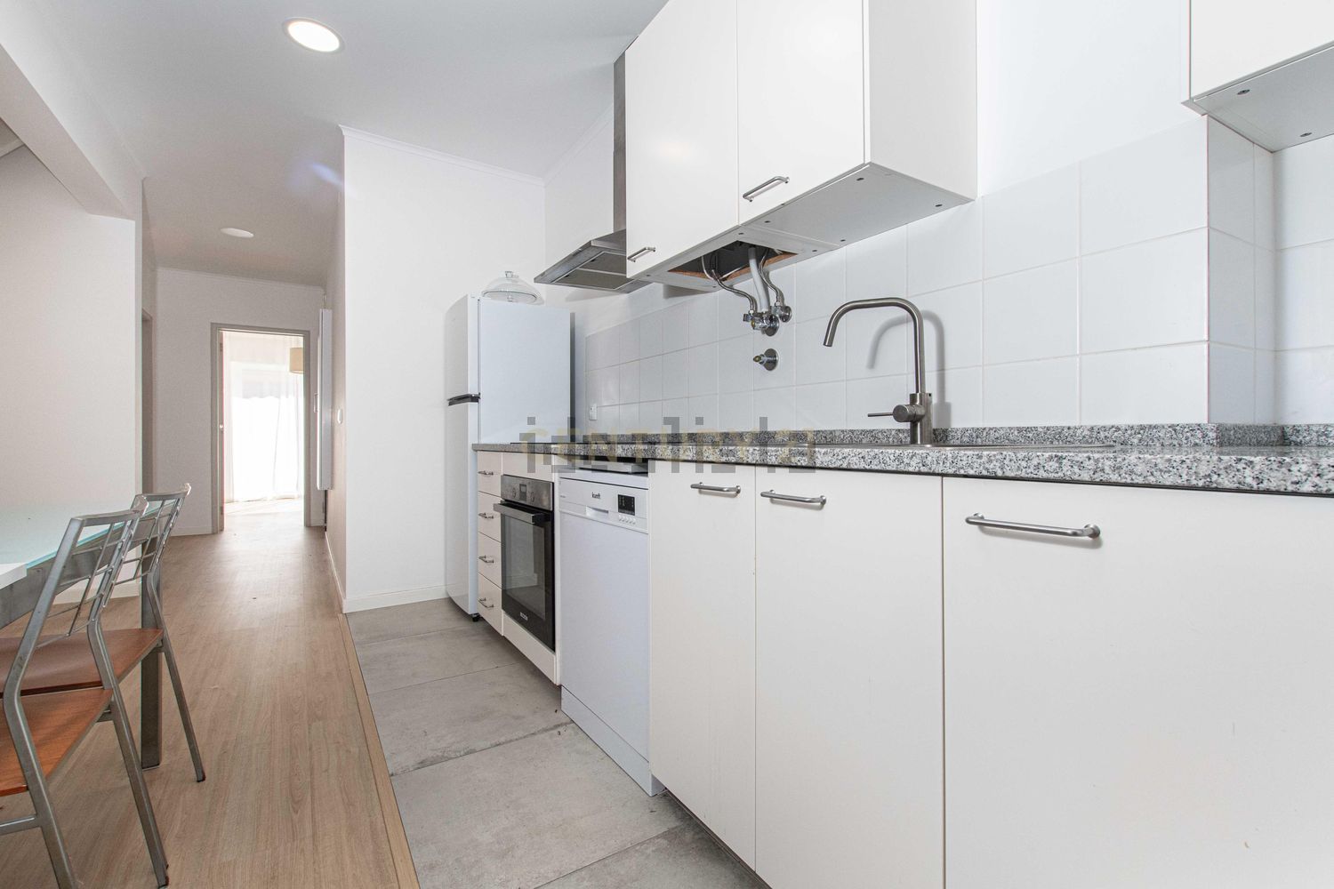 出租公寓 t2在Rua Mestre Roque Gameiro, 8 - 厨房