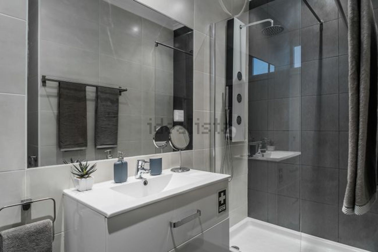 公寓 t1出售在Rua do Passadiço - 卫生间