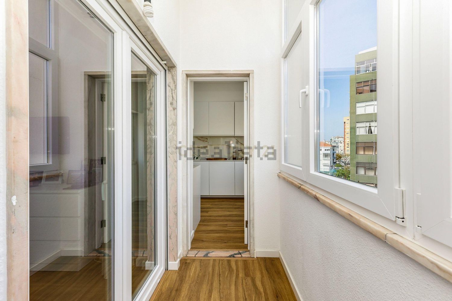 公寓 t2出售在Rua João das Regras, 11 - 过道