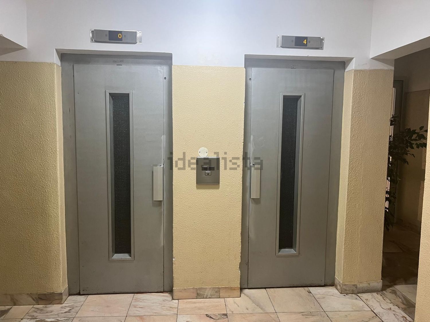 出租公寓 t3在Praceta Aníbal Faustino, 3 - 电梯