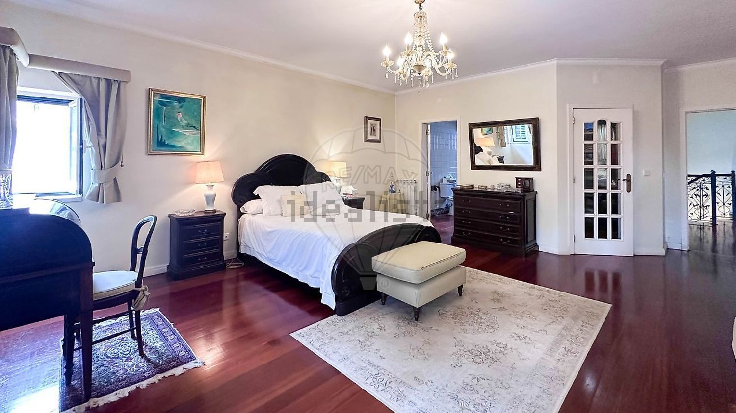 小楼房或独栋别墅出售在Rua da Mofina - 卧室