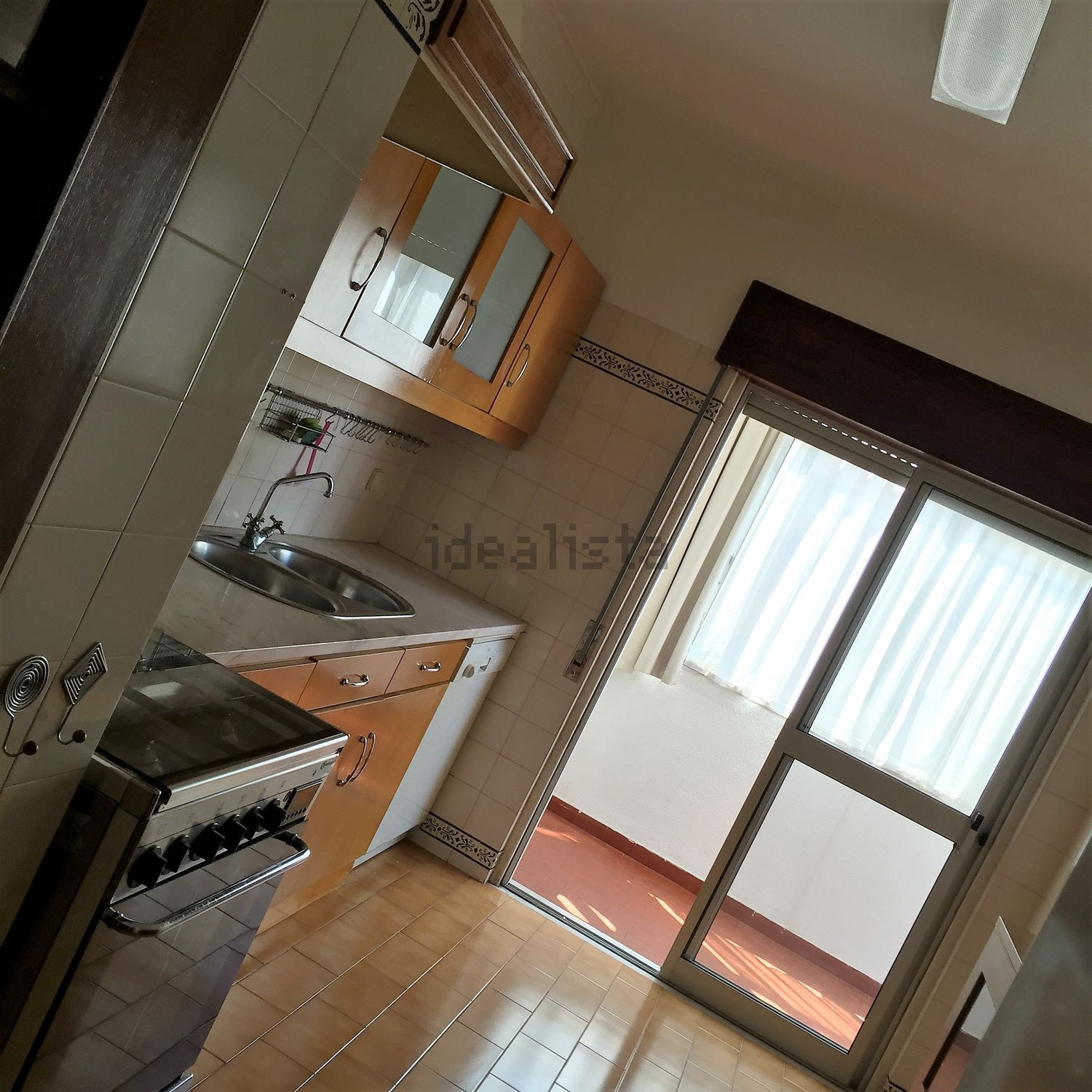 出租公寓 t2在Rua São Tomé, 7 - 厨房