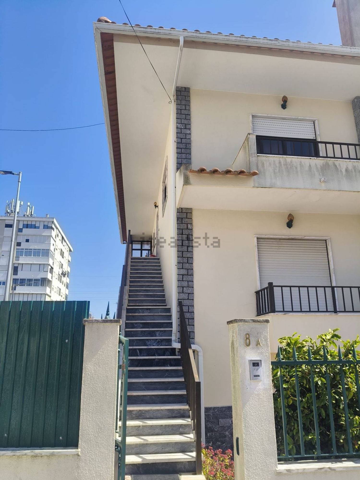 小楼房出售在Praceta António Herédia - 外立面