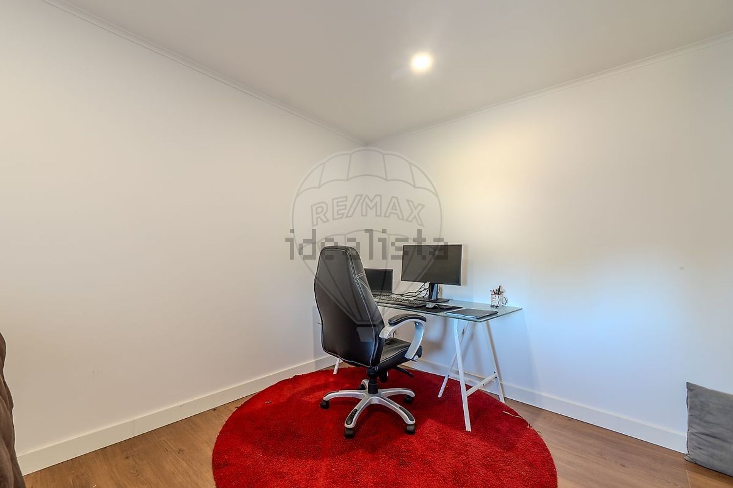 小楼房或独栋别墅出售在São Quintino - 客厅