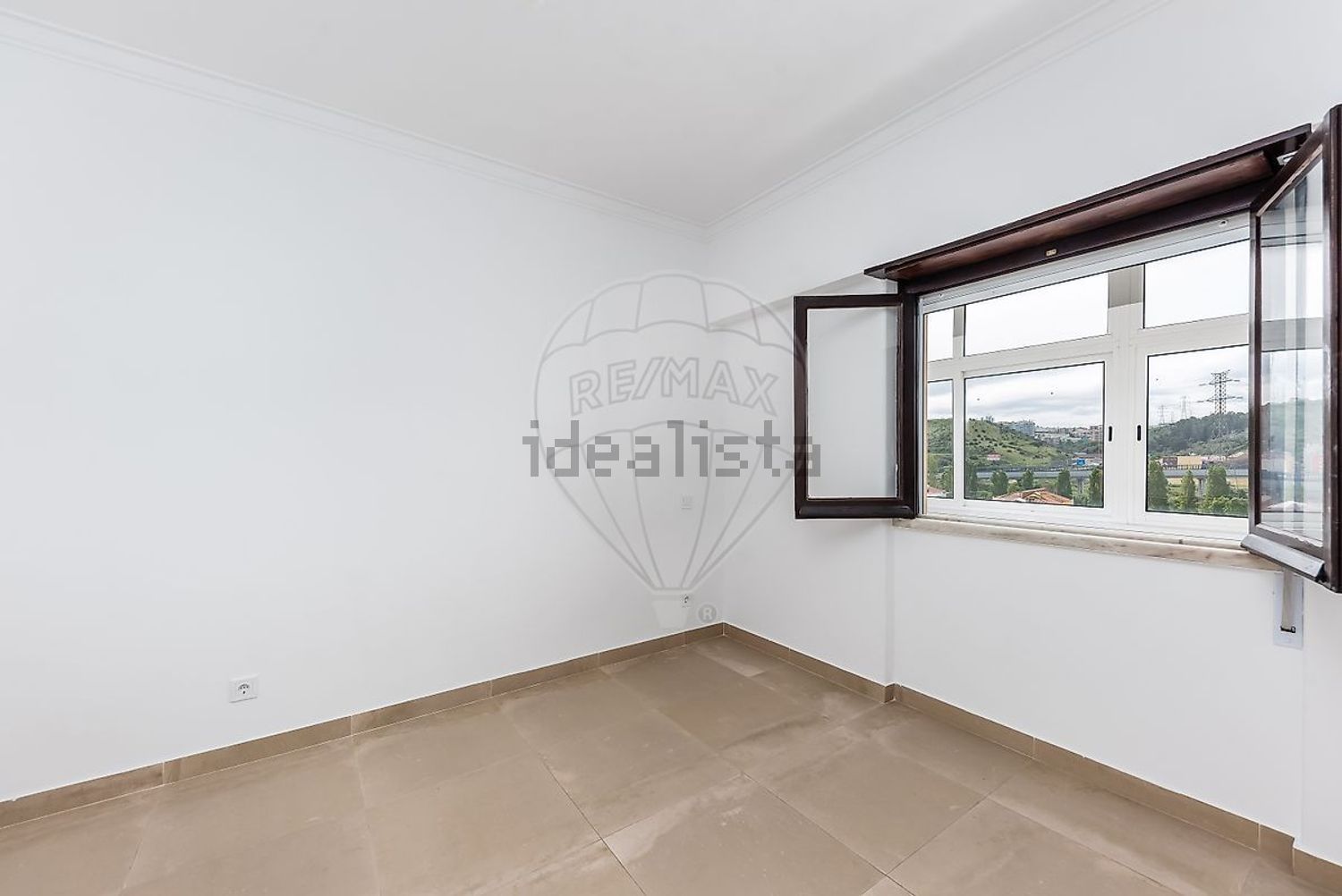 公寓 t2出售在Rua Almeida Garrett - 居住