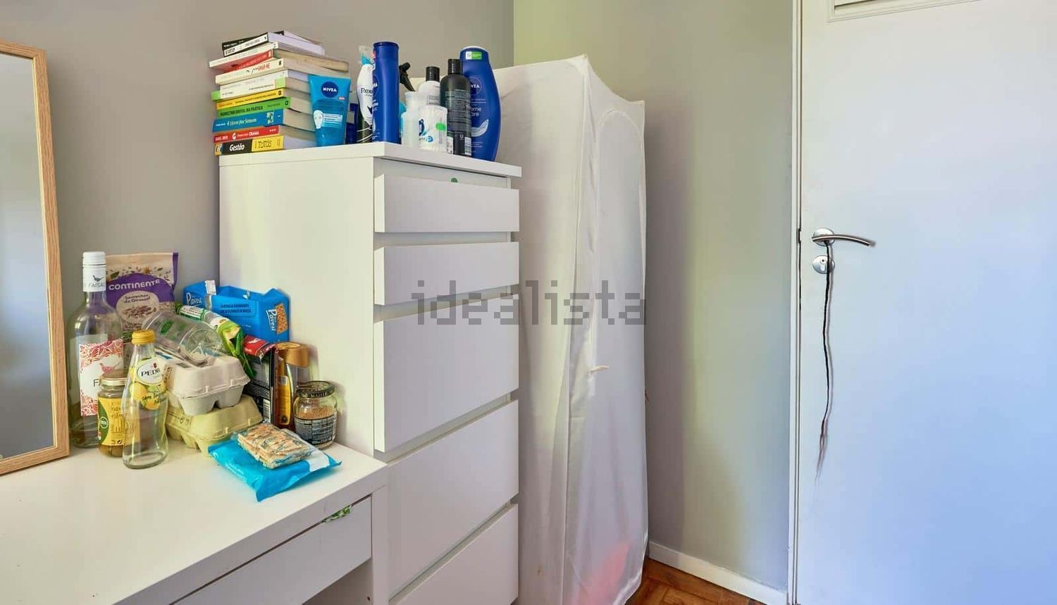 出租房间在Rua Capitão-Mor Lopes Sequeira s/n - 试衣间