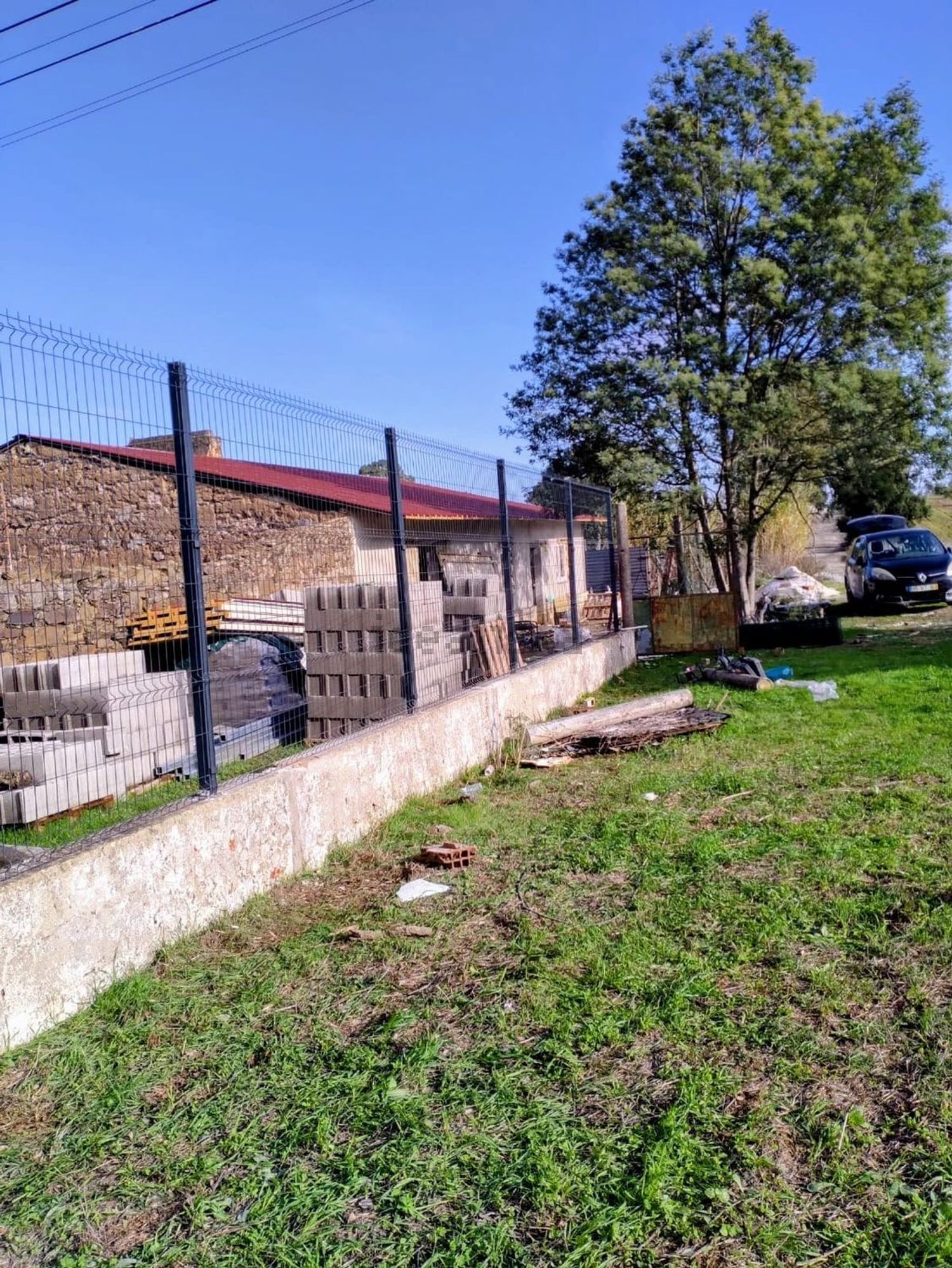 小楼房或独栋别墅出售在Abela - 外立面