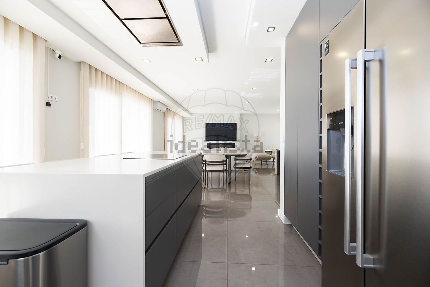 出租小楼房或独栋别墅在Rua Almeida Garrett - 厨房