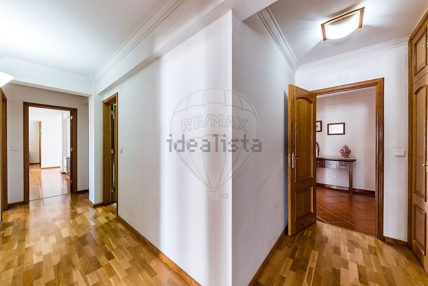 公寓 t4出售在Avenida 9 de Julho - 过道